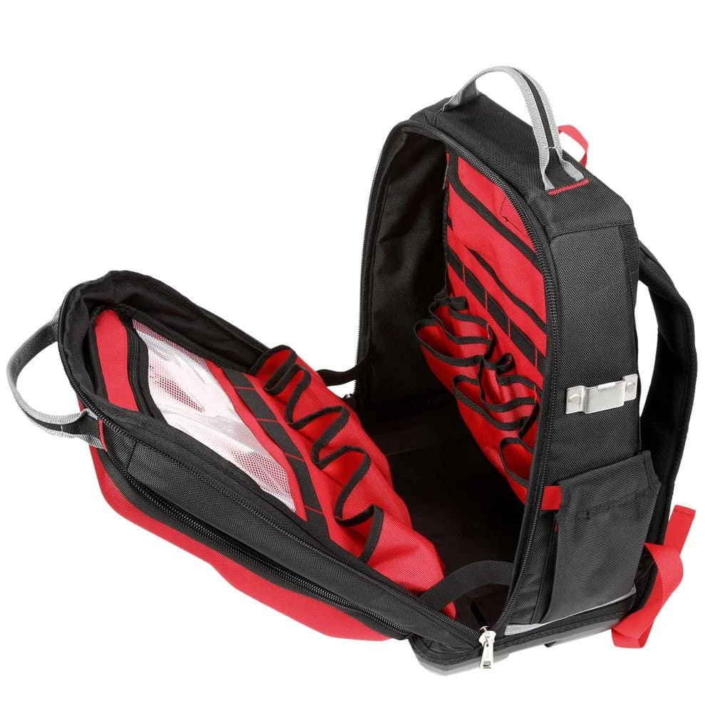 Milwaukee 15 in. PACKOUT Backpack with 15 in. Tote 9 Milwaukee 15 in. PACKOUT Backpack with 15 in. Tote - Image 7