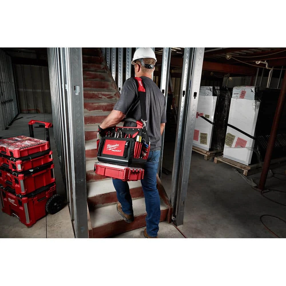 Milwaukee 15 in. PACKOUT Tote with Tool Bag 11 Milwaukee 15 in. PACKOUT Tote with Tool Bag - Image 9